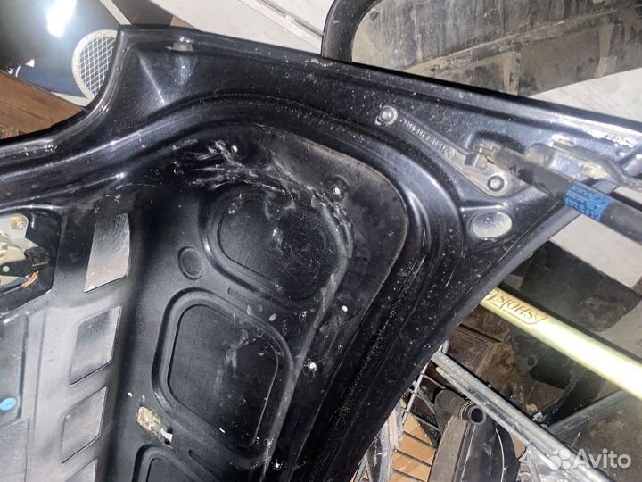 Крышка багажника BMW е 39 стеклопластик