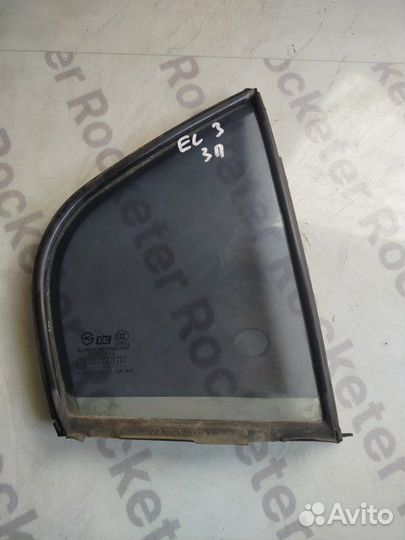 Стекло глухое заднее правое Hyundai Elantra XD