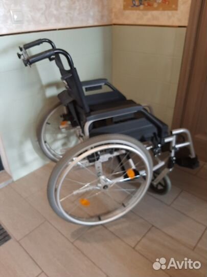 Коляска инвалидная