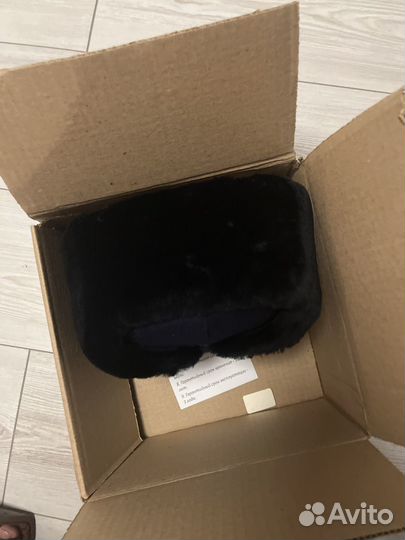 Зимняя полицейская шапка