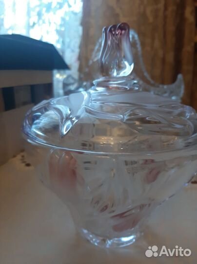 Хрустальная конфетница