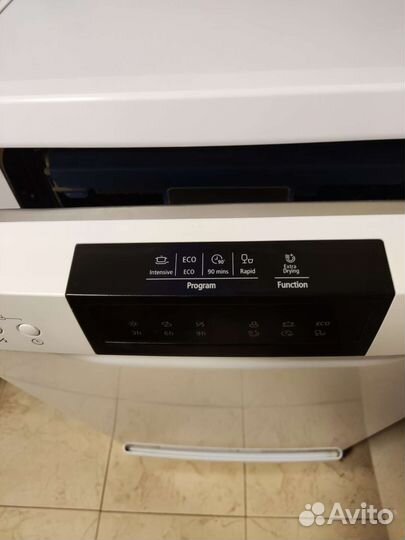 Посудомоечная машина Midea