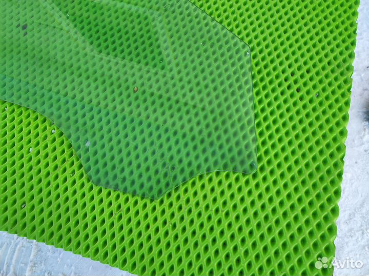 Стекло двери передней правой KIA Ceed 2007 2012