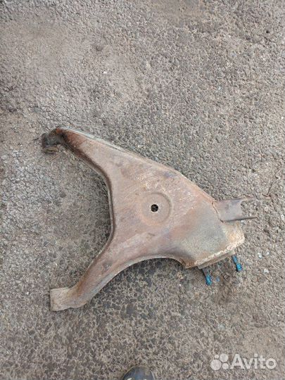 Рычаг подвески задний правый Ford Sierra MK1