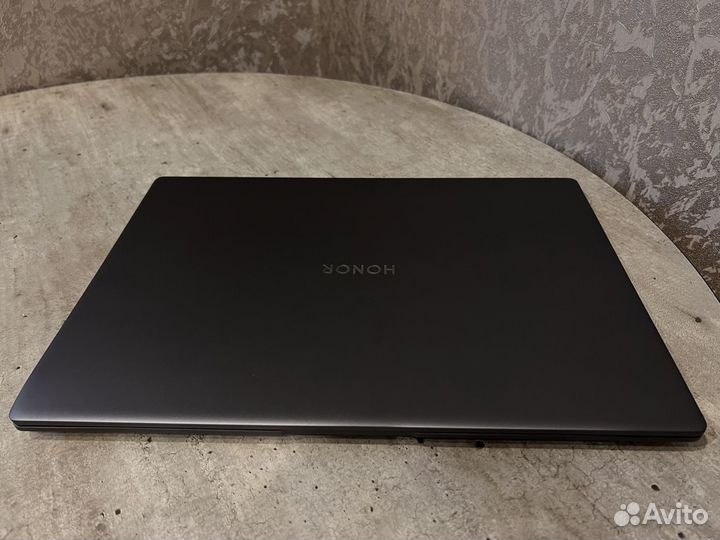 Honor MagicBook X16