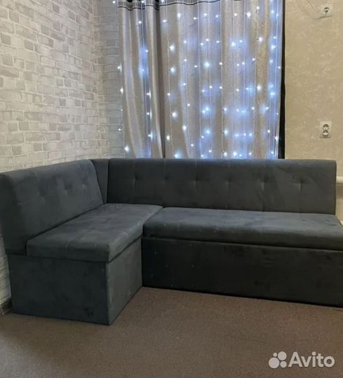 Кухонный угловой диван со спальным местом