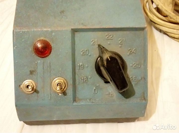 Блок Питания с Регулировкой (18 - 25 вольт)