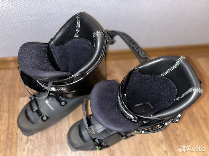 Ботинки для горных лыж