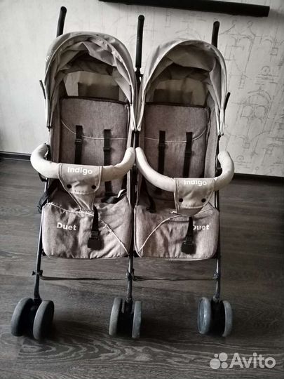 Коляска для двойни