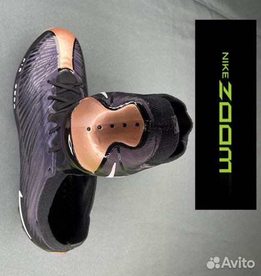 Футбольные бутсы nike