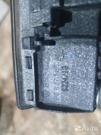 Кнопка открывания багажника Volkswagen Touareg NF