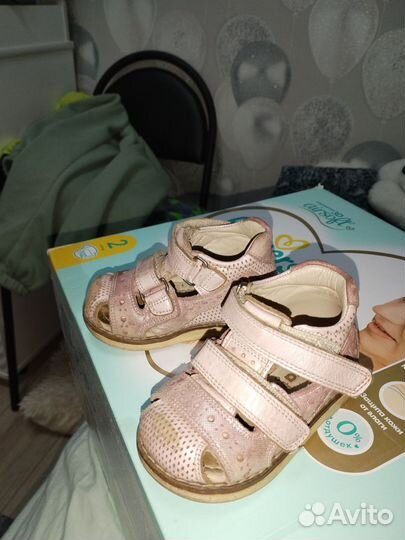 Босоножки Сандали для девочки Kapika