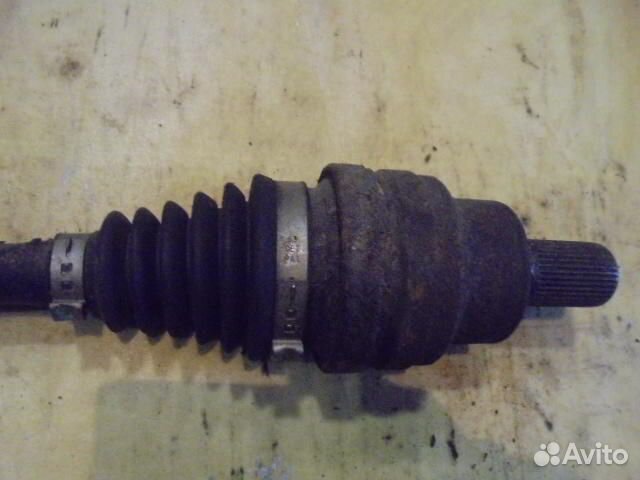 Полуось задняя левая Volvo XC90 1 (C) 30651528