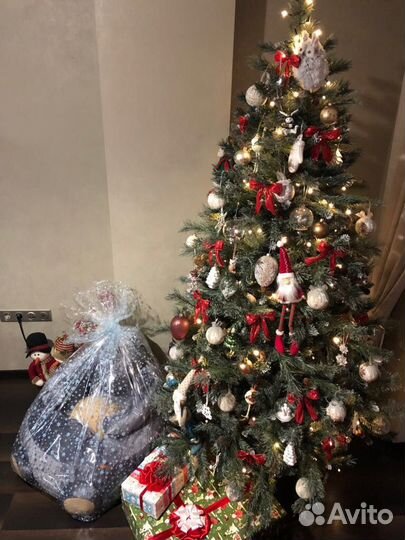 Елка искусственная 210