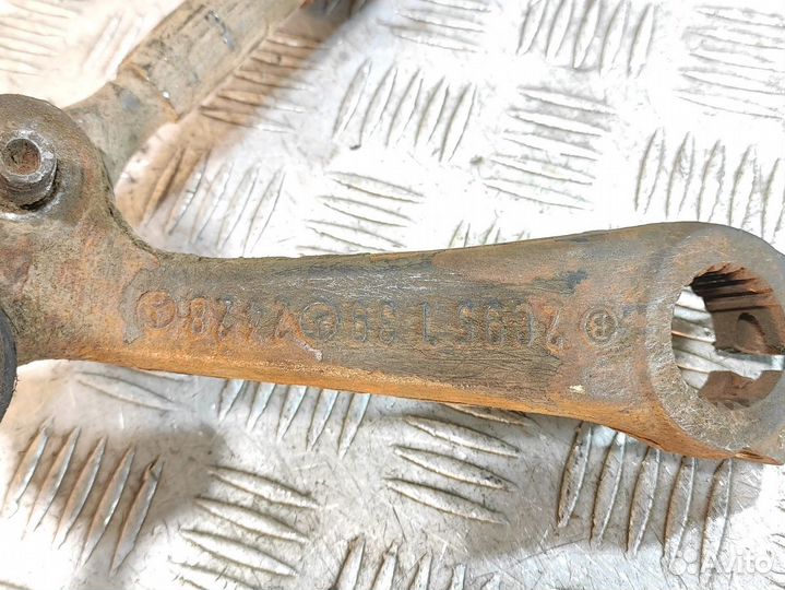 Трапеция рулевая E 124