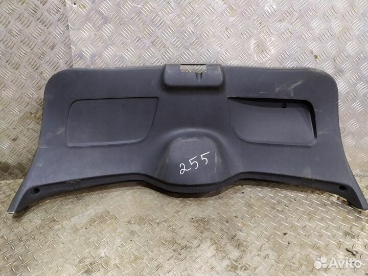 Обшивка крышки багажника Renault Clio 2005 2012