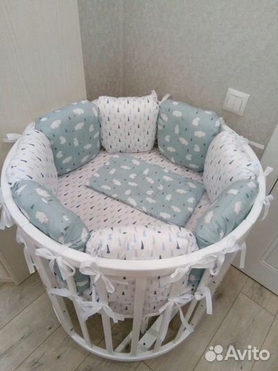 Набор в детскую кроватку