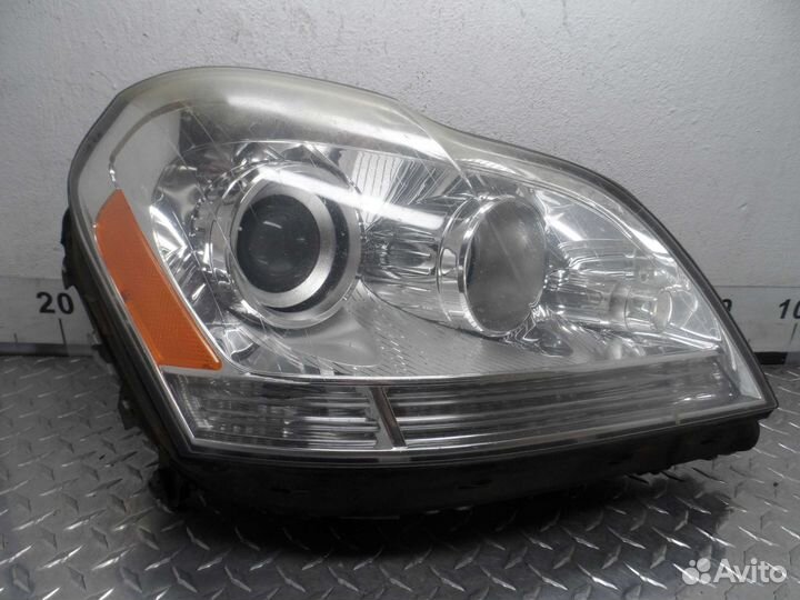 Фара правая Mercedes-Benz GL-Class