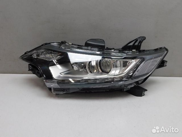 Фара левая Mitsubishi Outlander