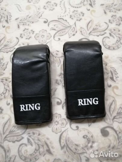 Боксерские перчатки