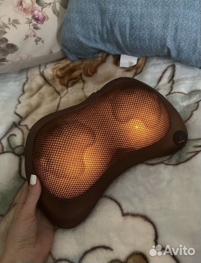 Подушка массажер для шеи