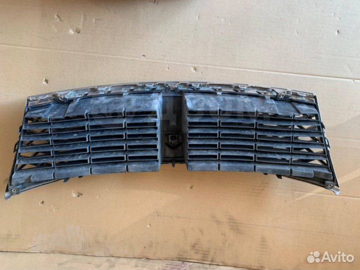 Решетка радиатора Suzuki Kizashi RE91S J24B