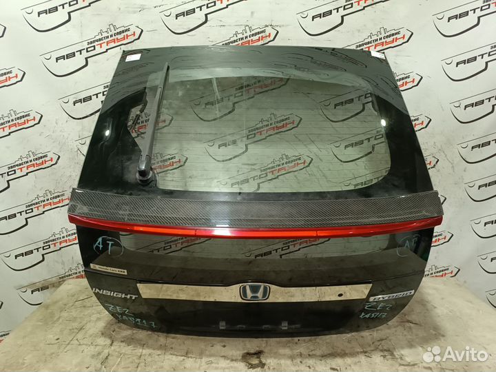 Дверь задняя honda insight ZE2 68100TM8J00ZZ С дворником 1 модель черный, NGH731P XA5117
