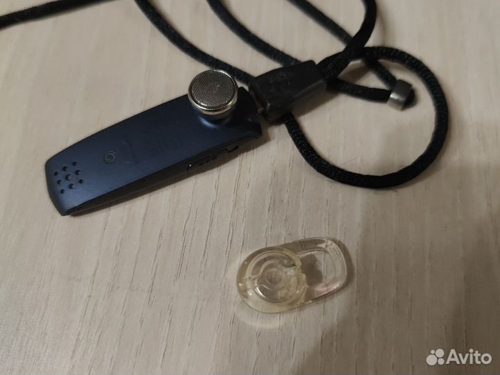 Bluetooth гарнитура Plantronics