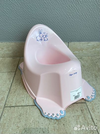 Горшок детский нескользящий 