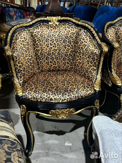 Кресло. Мебель в стиле Людовика. Антиквариат