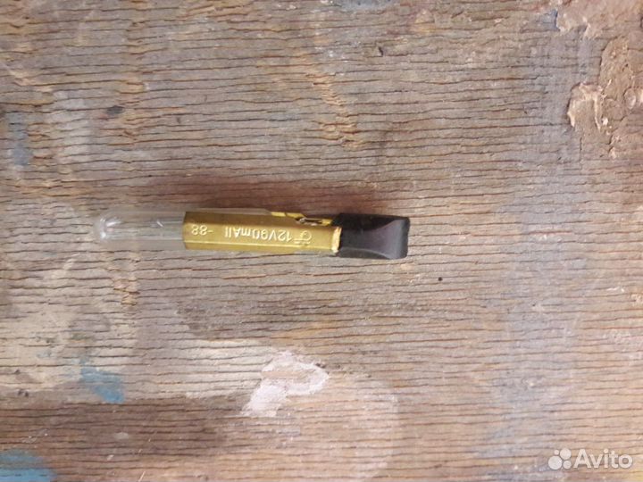 Различные лампочки и предохранители