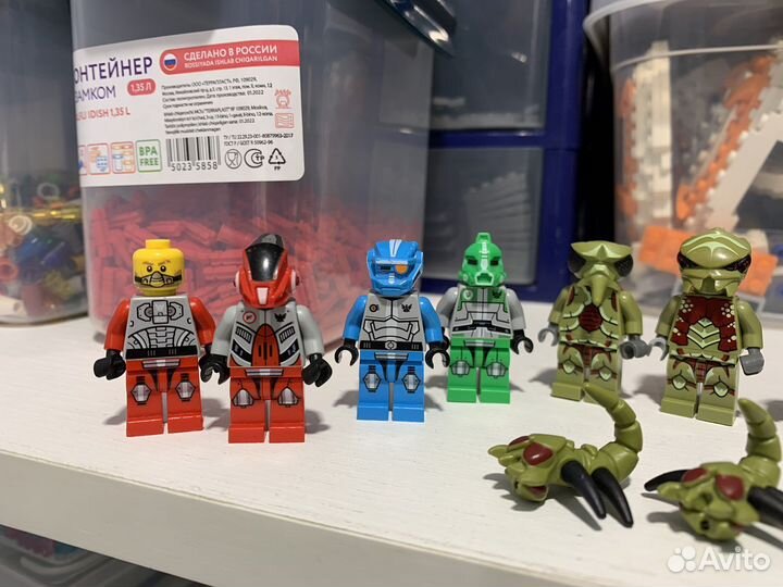 Лего galaxy squard минифигурки