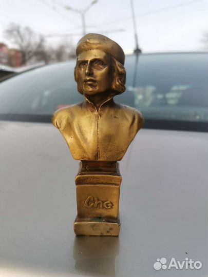 Бюст че Геварра бронза