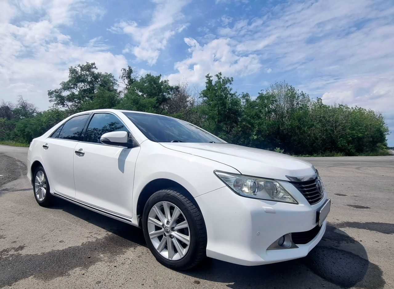 Toyota Camry: фото из отзыва