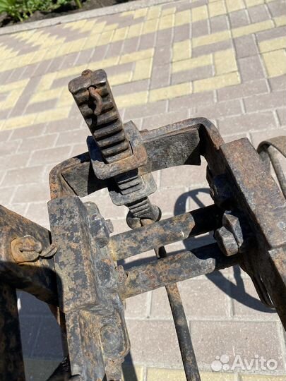 Конный плуг