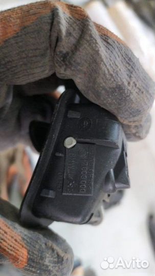 Крючок одежды Bmw X6 E71 2008-2014