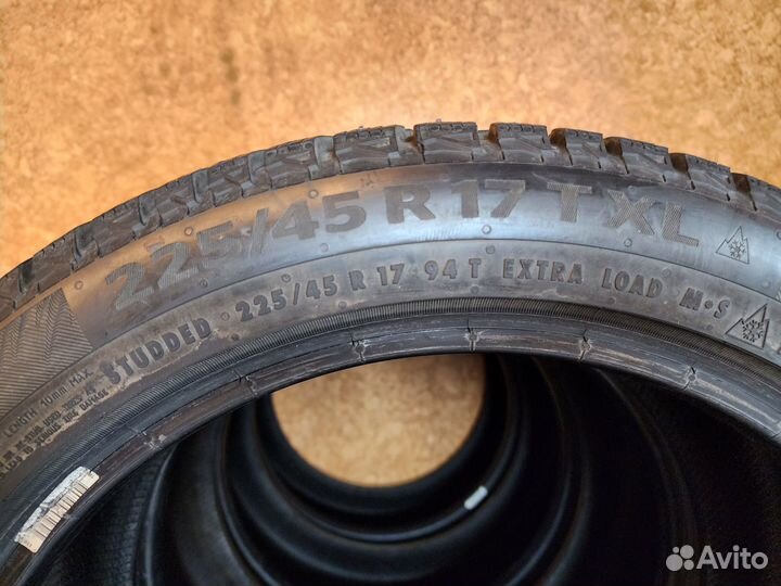 Continental IceContact 2 SUV SSR 225/45 R17 94T