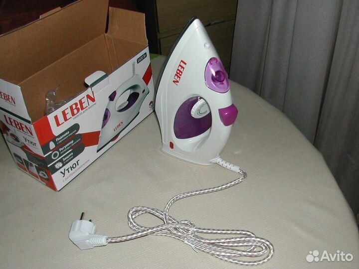Утюг с тефлоновой подошвой Leben с отпаривателем
