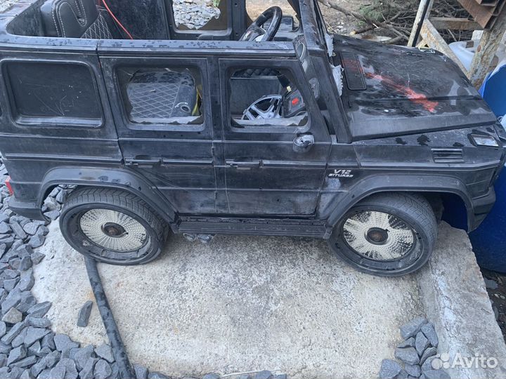 Детский автомобиль на аккумуляторе