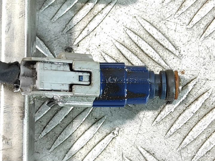 Форсунка двигателя Kia Ceed 2007 2012