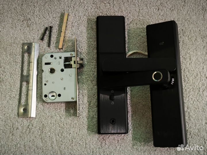 Умный дверной замок safeburg SMART PRO