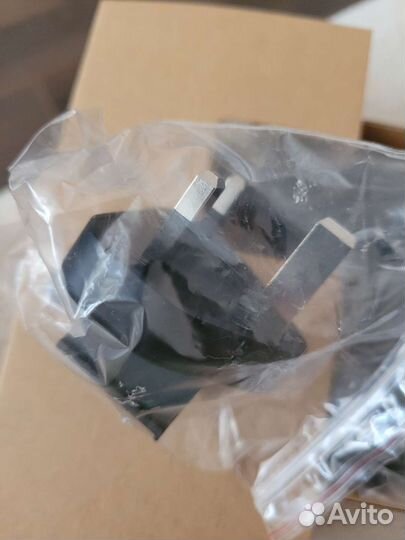 Wifi роутер Netgear Trek PR2000