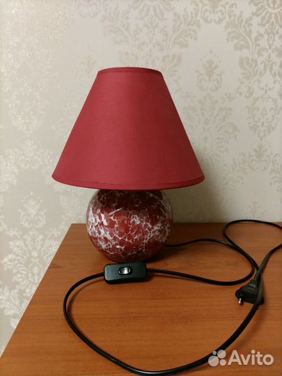 Лампа настольная