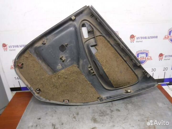 Обшивка двери задняя левая Toyota Vitz 1szfe 1999