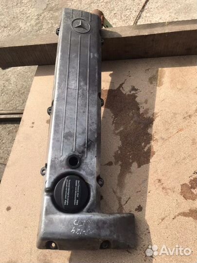 Крышка клапанов Мерседес