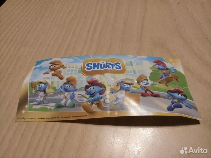 Киндер сюрприз Смурфики золотые и др