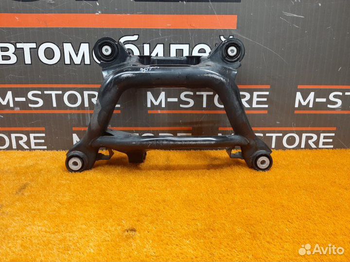 Балка поперечная (подрамник) задняя Bmw 3-Series