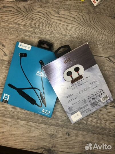 Беспроводные и ввакумные наушники