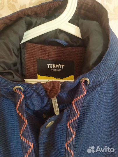 Сноубордическая куртка