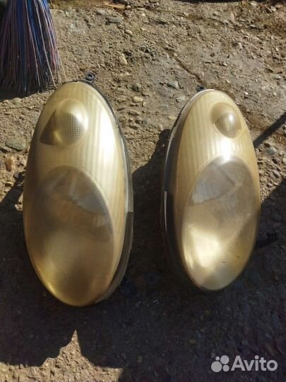 Фара Nissan march